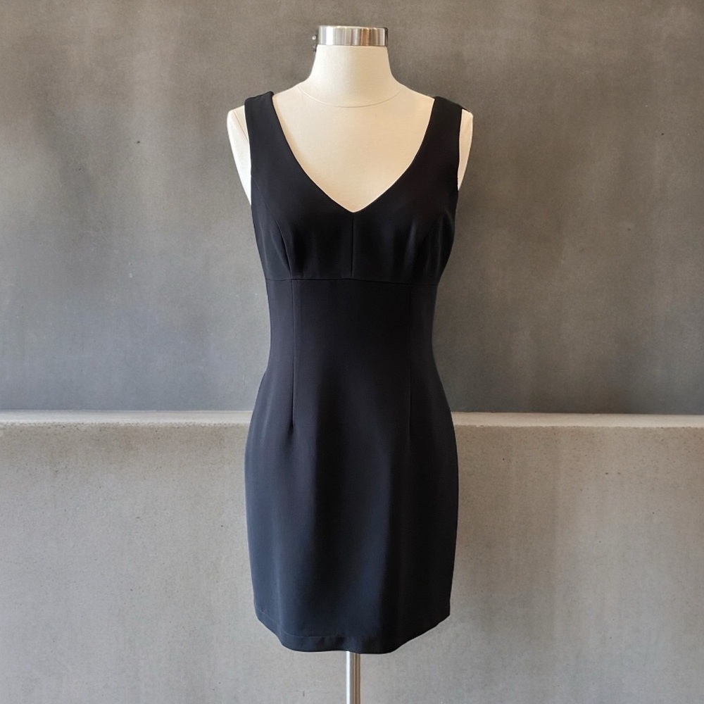 BCBG Max Azria Paris Sleeveless V-Neck Empire Mini Cocktail Dress With Low Back